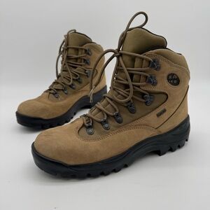 Merrell Quest II Gore Tex Tan Brown Leather Hiking Boot Size 9